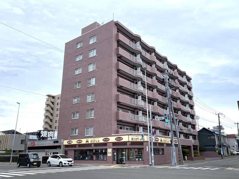 3LDK apartment in Chuo Ward, Sapporo, Hokkaido - Photo 1