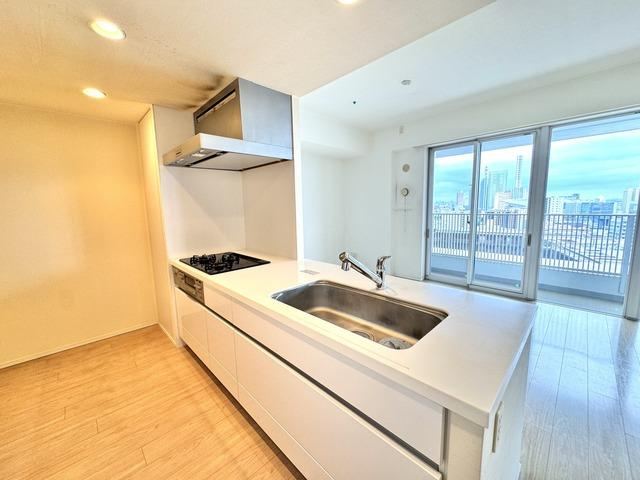 2LDK+S apartment in Omiya Ward, Saitama - Photo 1