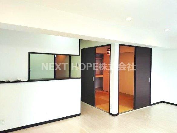2LDK apartment in Nishiyodogawa Ward, Osaka - Photo 1