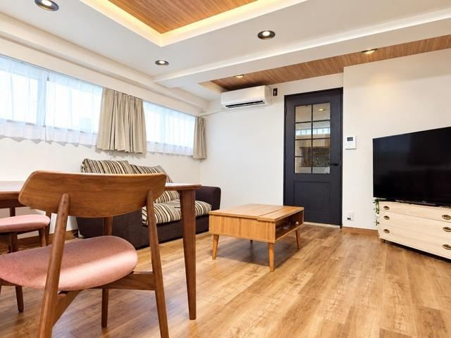 2DK apartment in Shinagawa Ward, Tokyo - Photo 1