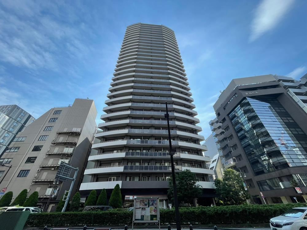 2LDK apartment in Toshima Ward, Tokyo - Photo 1