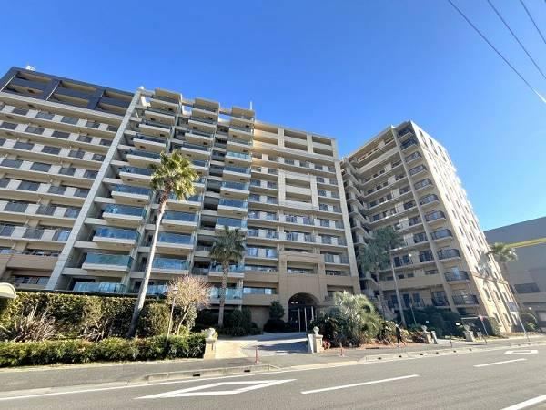 3LDK apartment in Ichikawa, Chiba - Photo 1