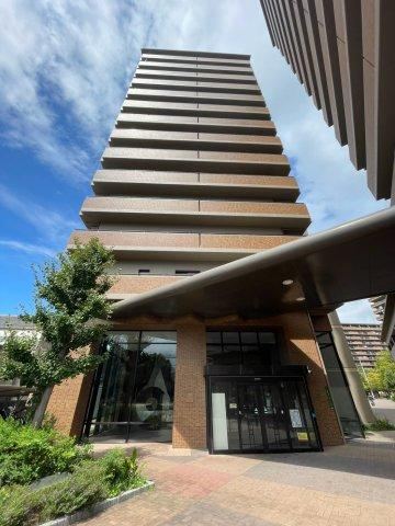 3LDK apartment in Joto Ward, Osaka - Photo 1