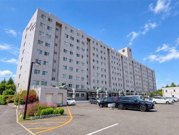 5LDK apartment in Kita Ward, Sapporo, Hokkaido - Photo 1