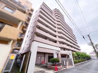 2DK apartment in Fussa