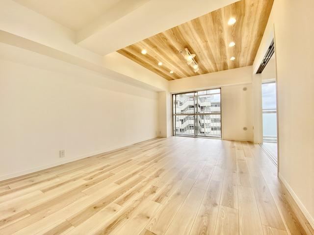 3LDK apartment in Warabi, Saitama - Photo 1