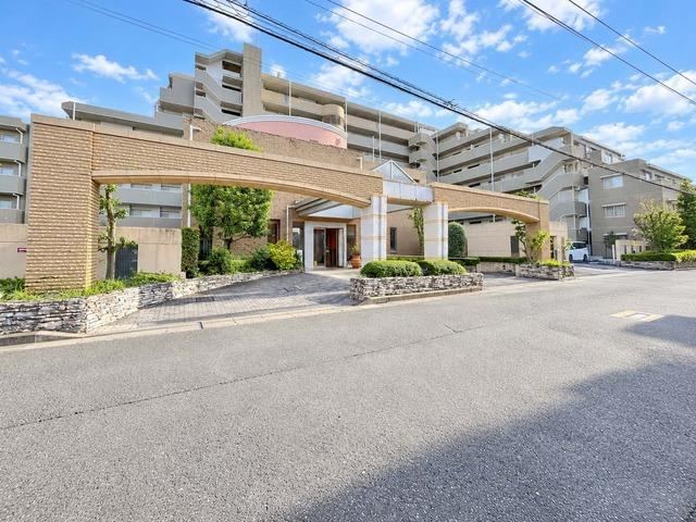 4LDK apartment in Kawagoe, Saitama - Photo 1