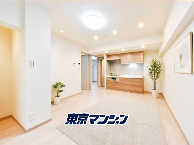 2LDK apartment in Nakano Ward, Tokyo - Photo 1