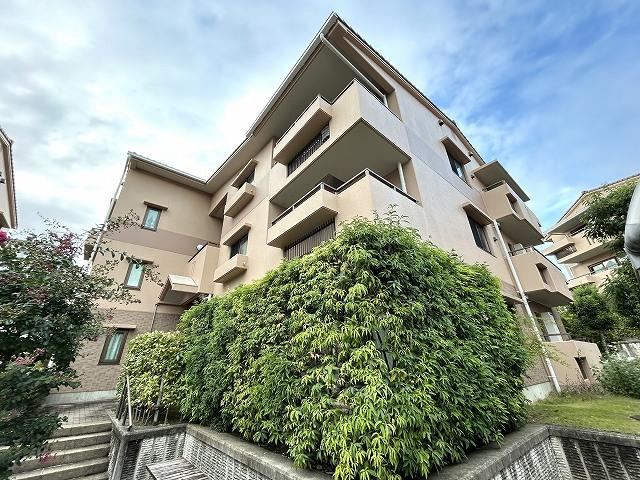 4LDK apartment in Nishi Ward, Kobe, Hyogo - Photo 1