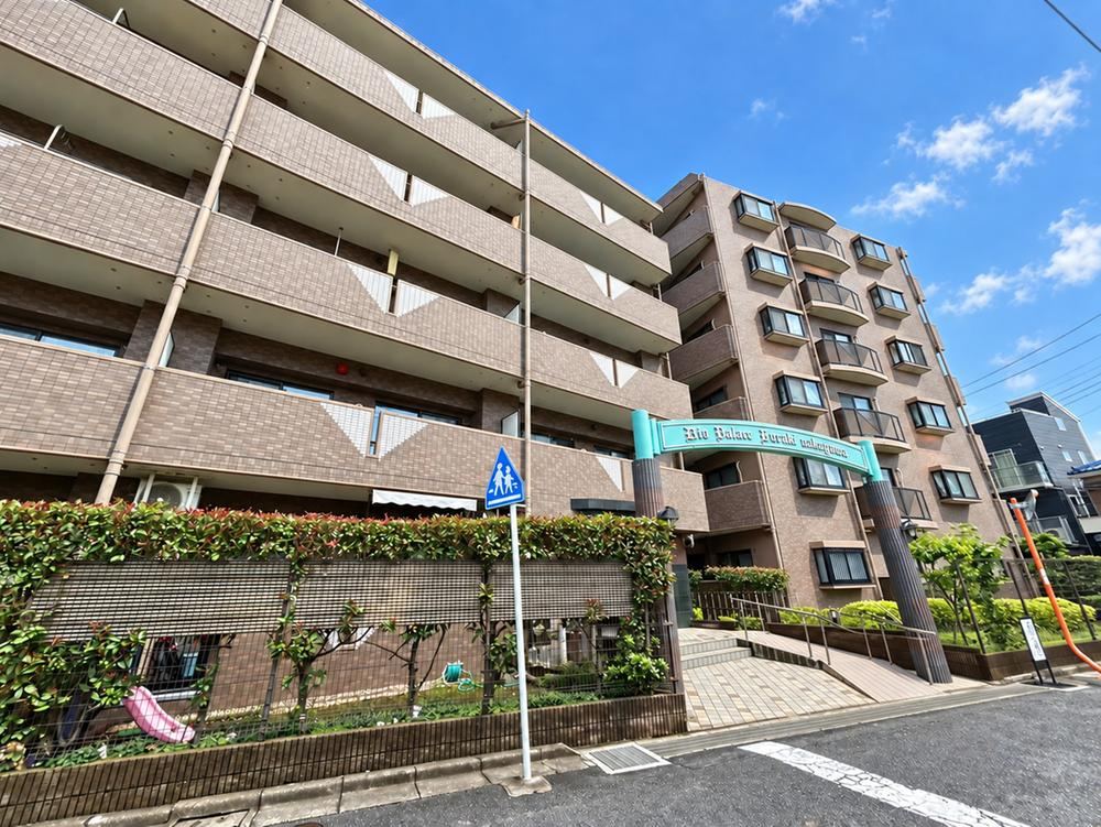 3LDK apartment in Funabashi, Chiba - Photo 1