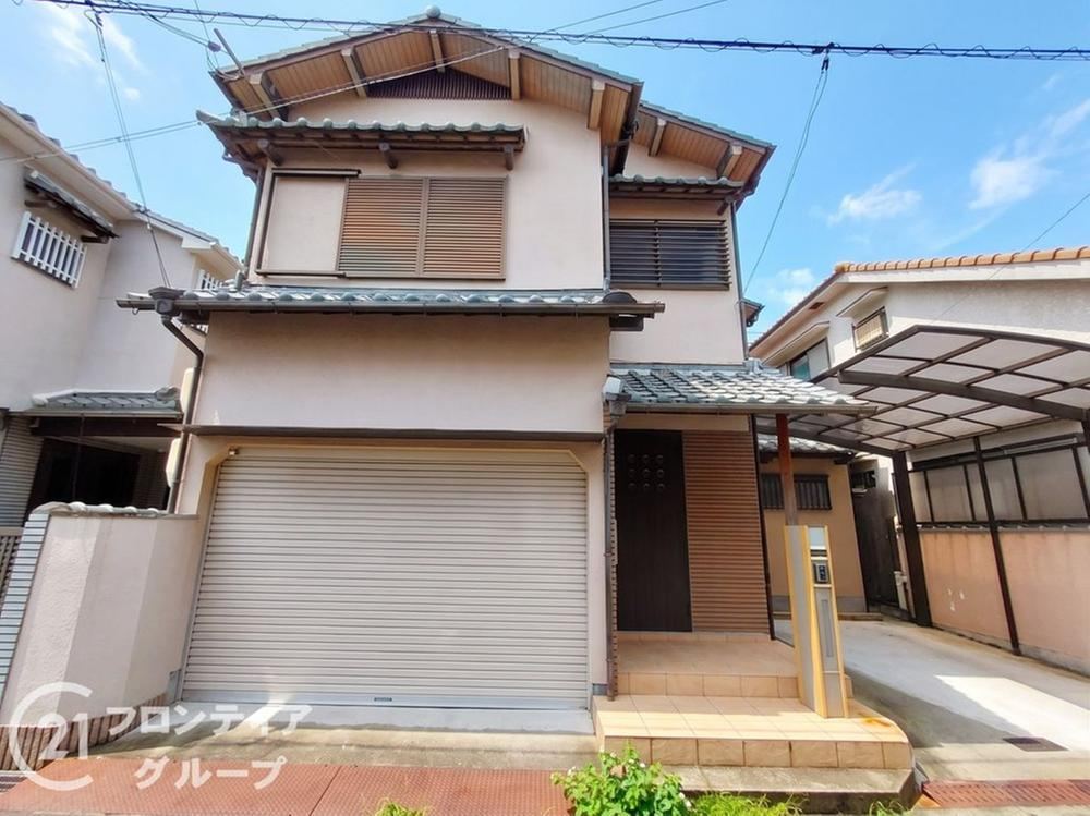 3LDK house in Hirakata, Osaka - Photo 1