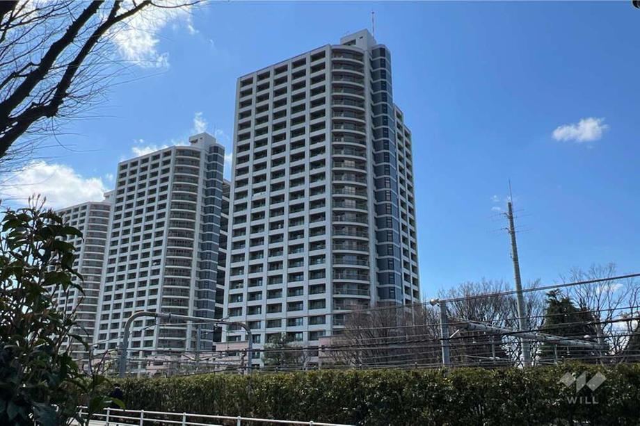 2LDK apartment in Shinjuku Ward, Tokyo - Photo 1