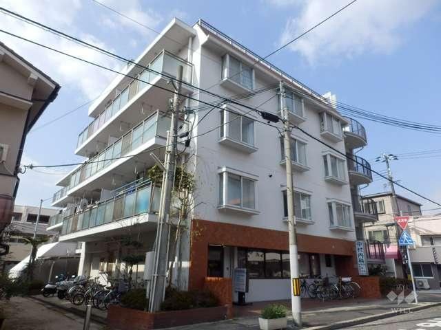 3LDK apartment in Higashinada Ward, Kobe, Hyogo - Photo 1
