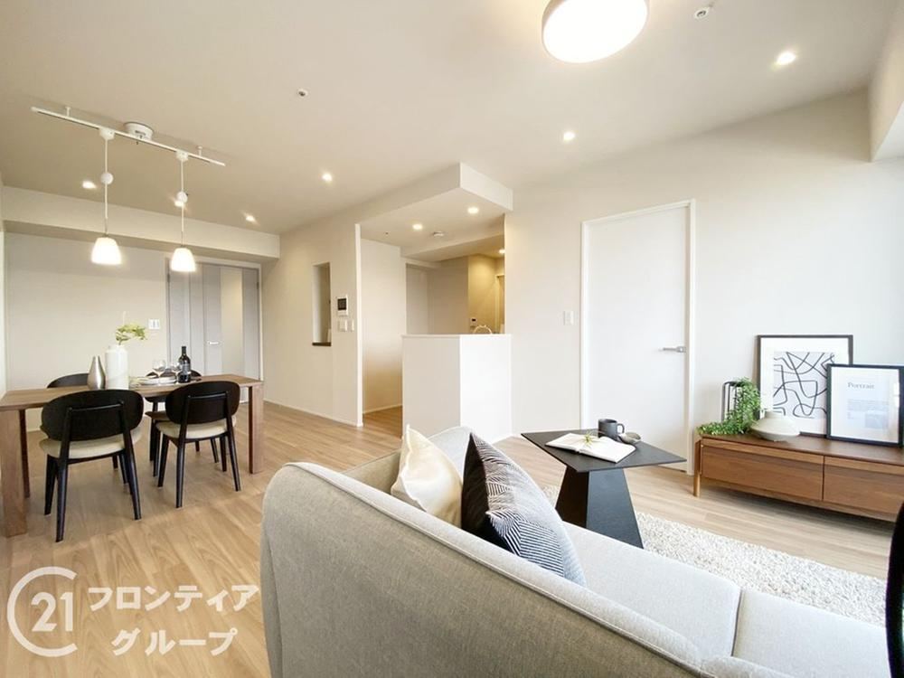 4LDK apartment in Moriguchi, Osaka - Photo 1