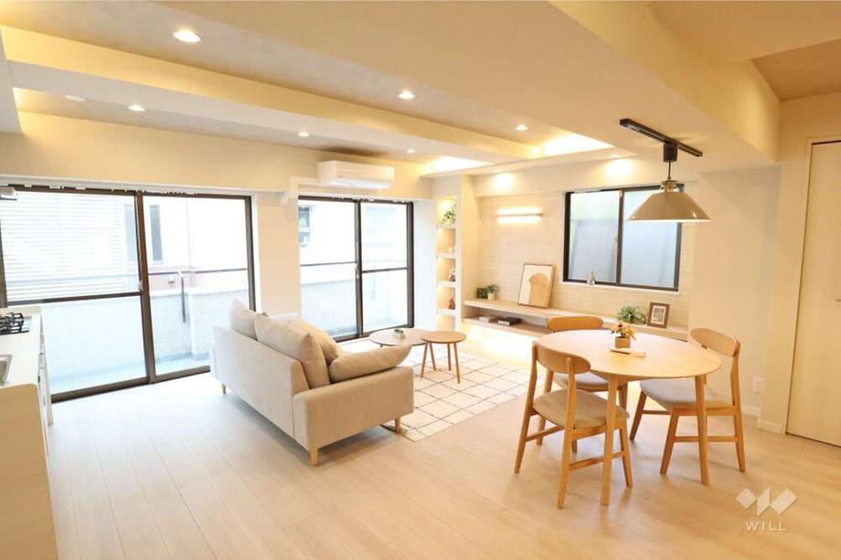 2LDK apartment in Meguro Ward, Tokyo - Photo 1