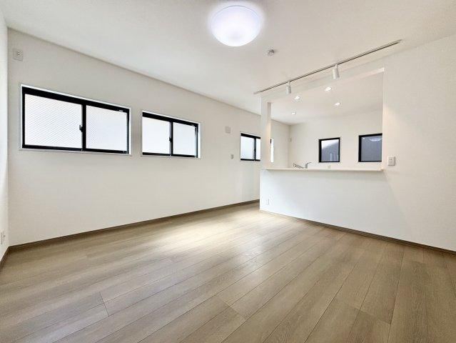 3LDK house in Shibuya Ward, Tokyo - Photo 1