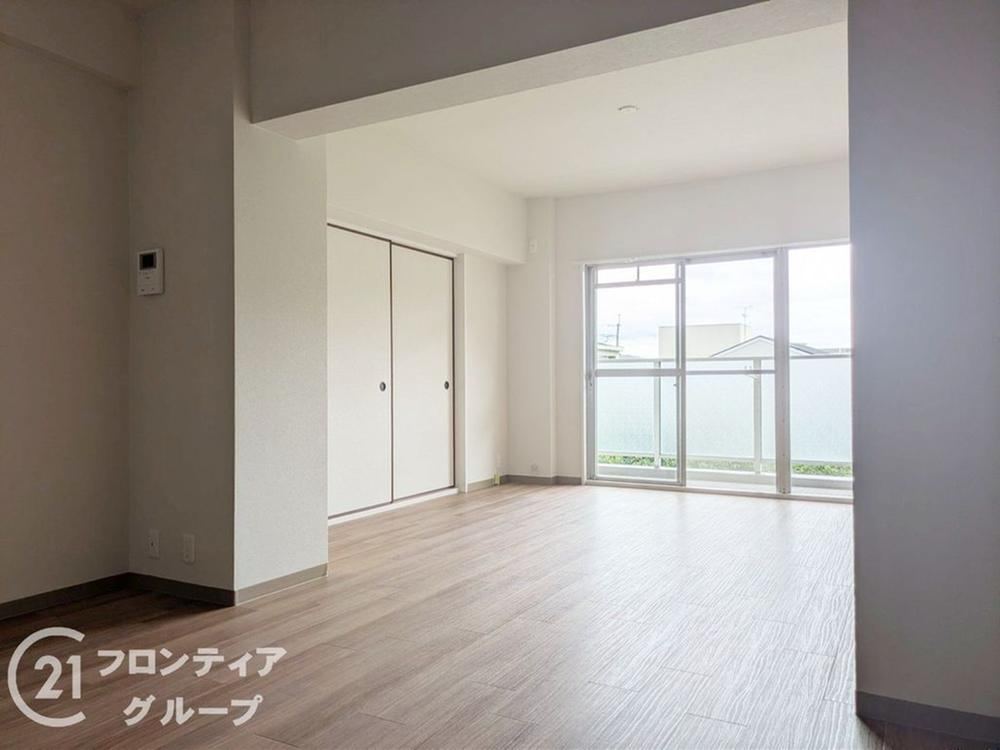 3LDK apartment in Nishinomiya, Hyogo - Photo 1
