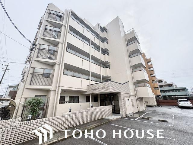 3LDK apartment in Minato Ward, Nagoya, Aichi - Photo 1
