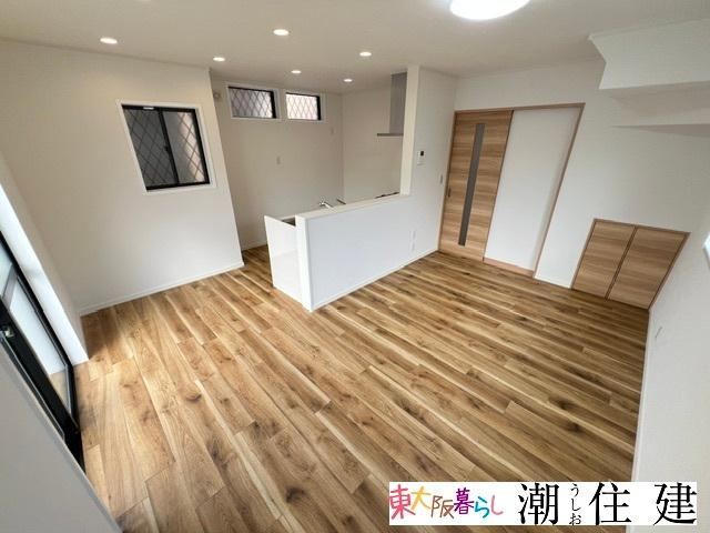 3LDK house in Higashiosaka, Osaka - Photo 1