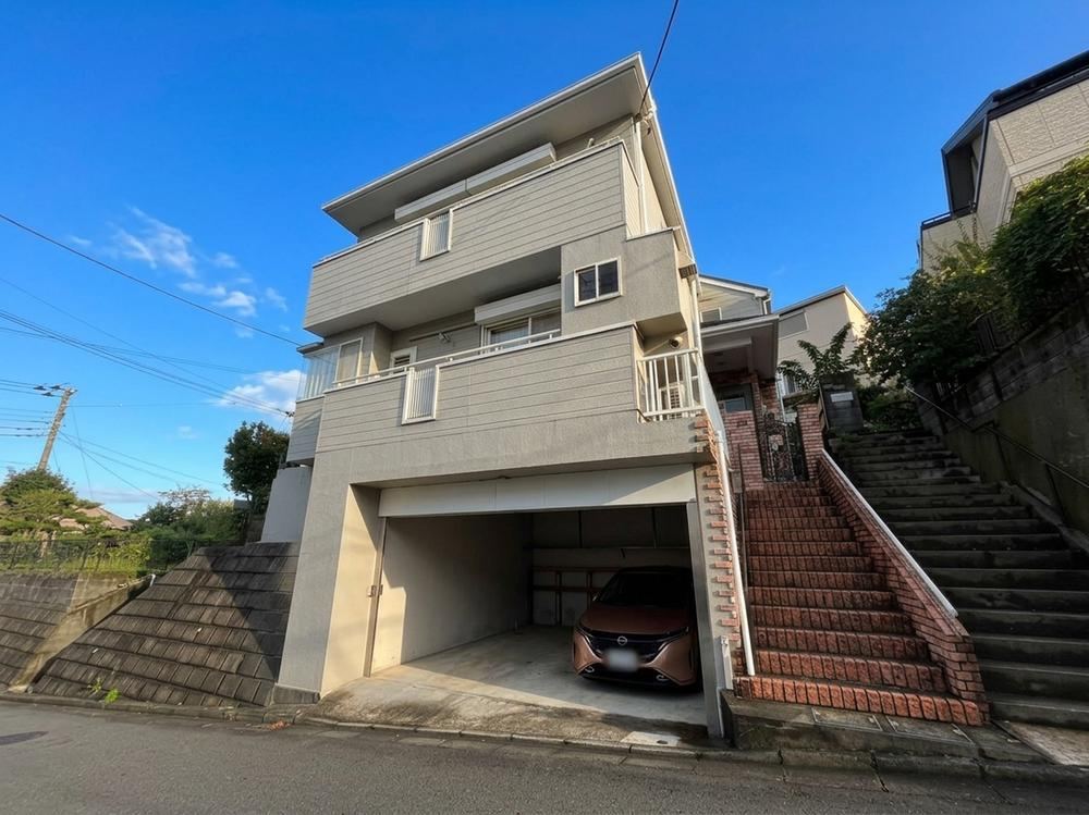 4LDK house in Aoba Ward, Yokohama, Kanagawa - Photo 1