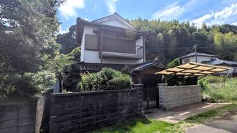 6DK house in Kama