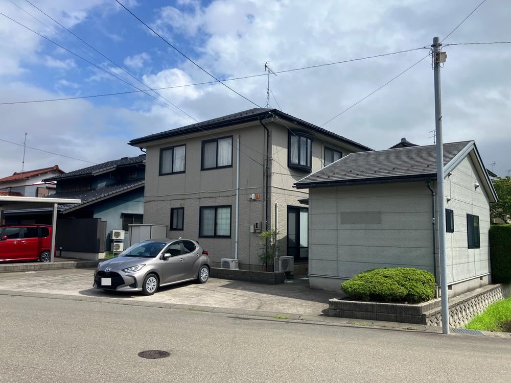 5LDK house in Kaga, Ishikawa - Photo 1