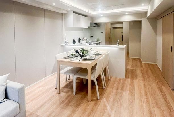 1LDK+S apartment in Minato Ward, Tokyo - Photo 1