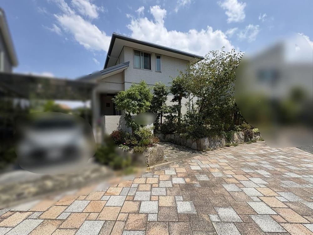 4LDK house in Higashi Ward, Fukuoka - Photo 1