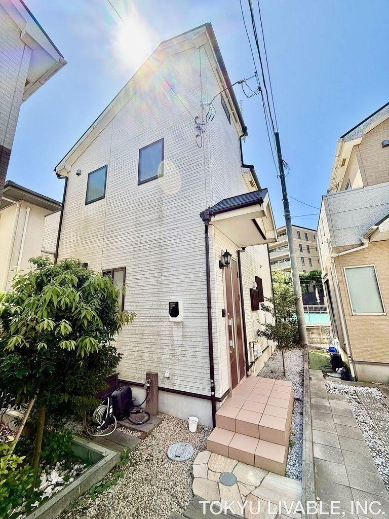 2LDK+S house in Fujisawa, Kanagawa - Photo 1