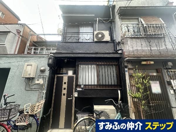3DK house in Nishinari Ward, Osaka - Photo 1