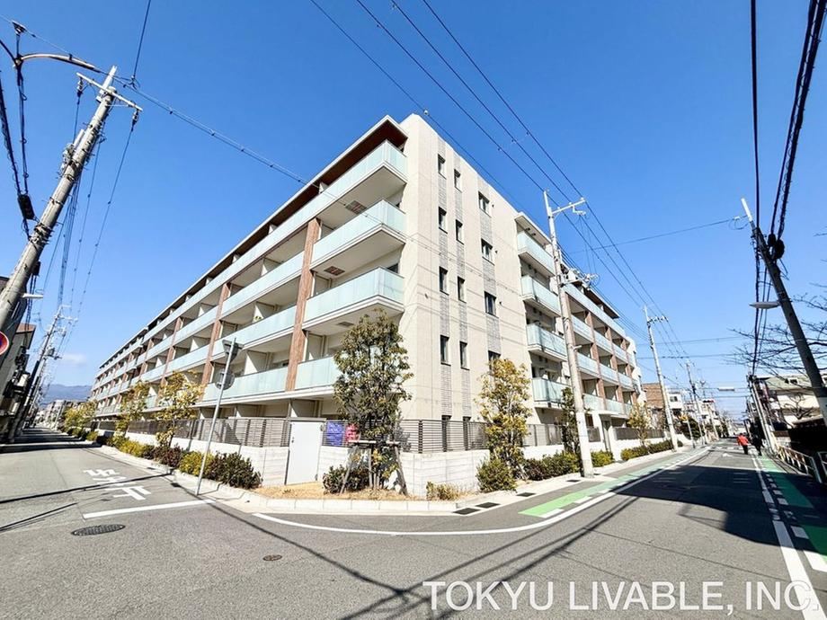 3LDK apartment in Nishinomiya, Hyogo - Photo 1