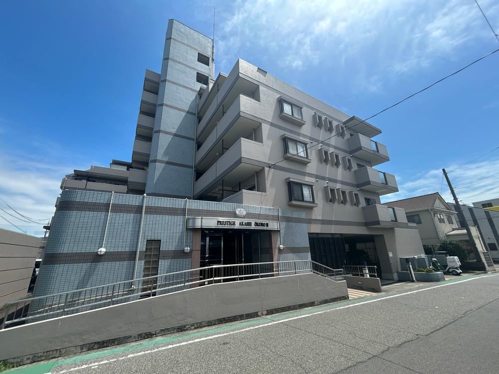 2LDK apartment in Akashi, Hyogo - Photo 1