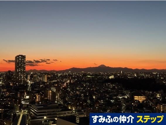 2LDK apartment in Shinagawa Ward, Tokyo - Photo 1