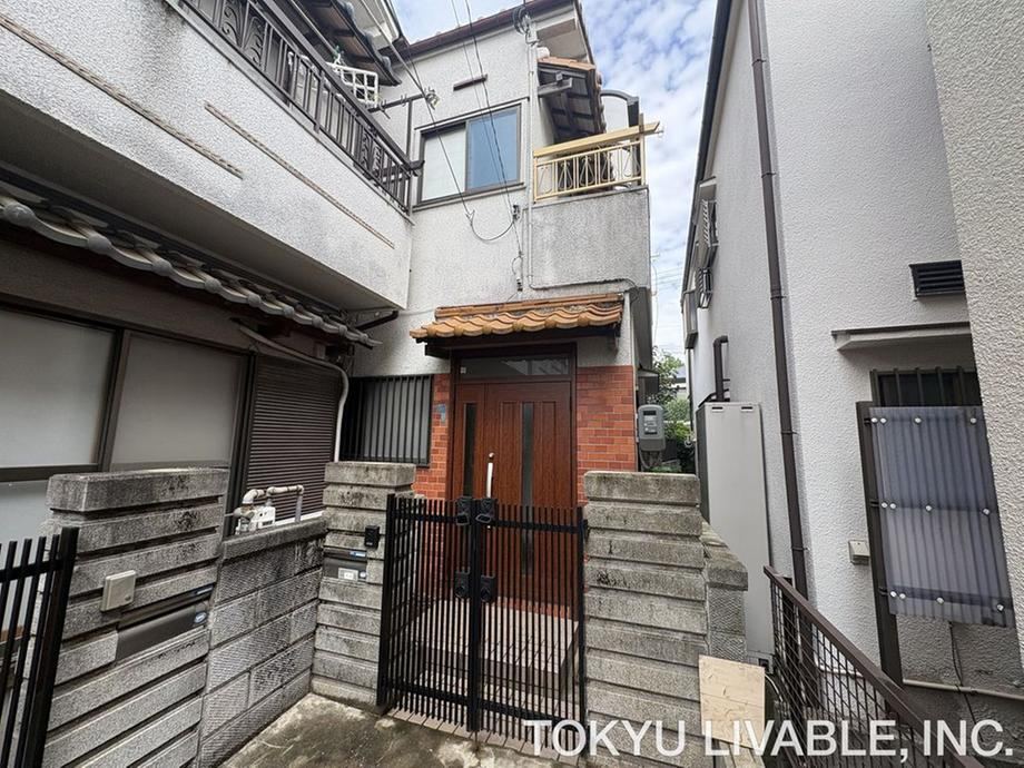 4DK house in Higashinada Ward, Kobe, Hyogo - Photo 1