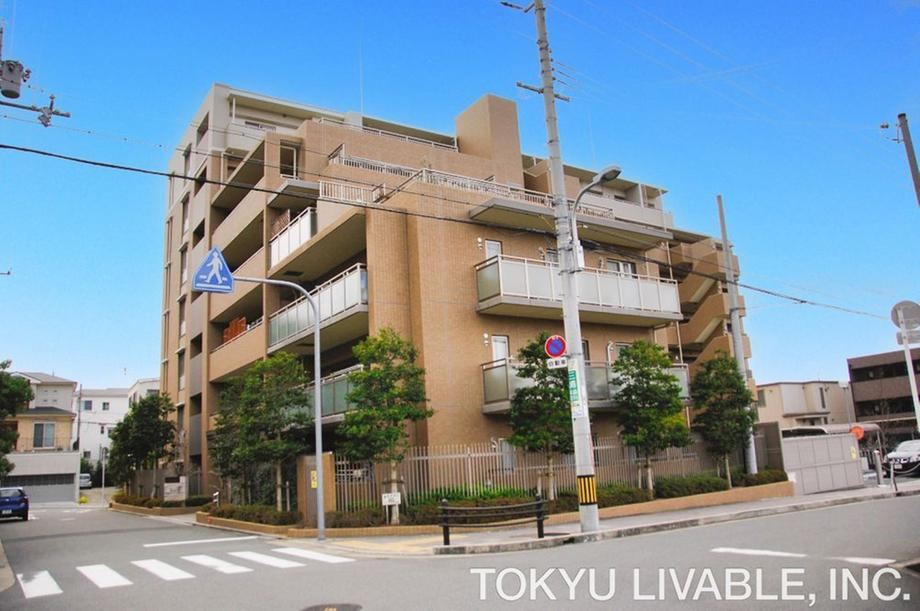 3LDK apartment in Toyonaka, Osaka - Photo 1