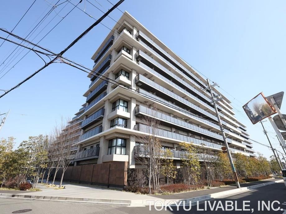 3LDK apartment in Sakai Ward, Sakai, Osaka - Photo 1