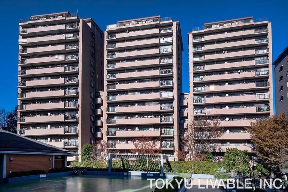 3LDK apartment in Tsuzuki Ward, Yokohama, Kanagawa - Photo 1