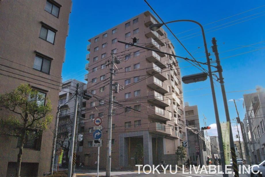 2LDK apartment in Nishi Ward, Yokohama, Kanagawa - Photo 1