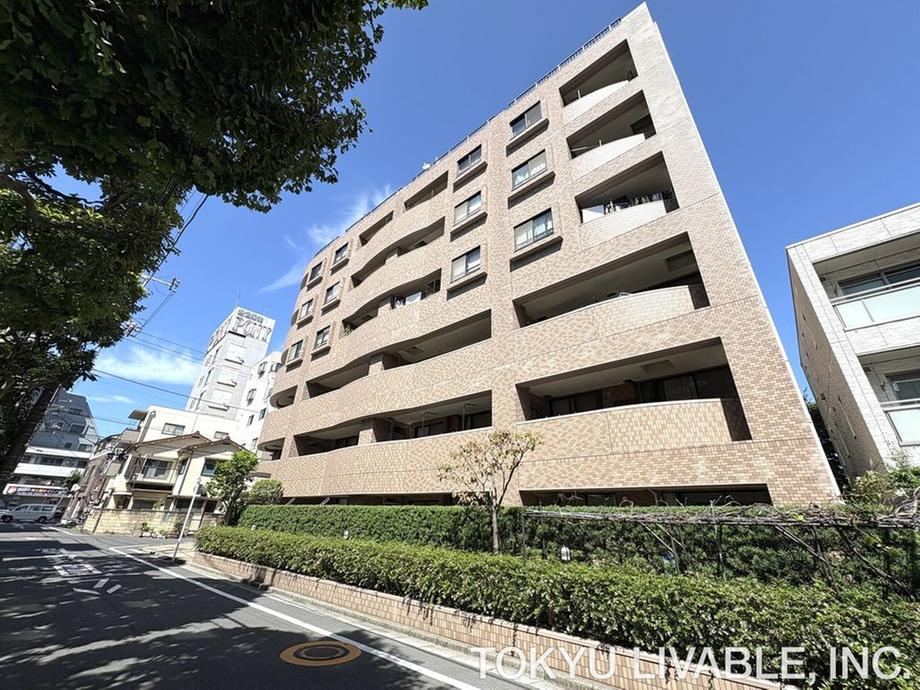 2LDK apartment in Edogawa Ward, Tokyo - Photo 1