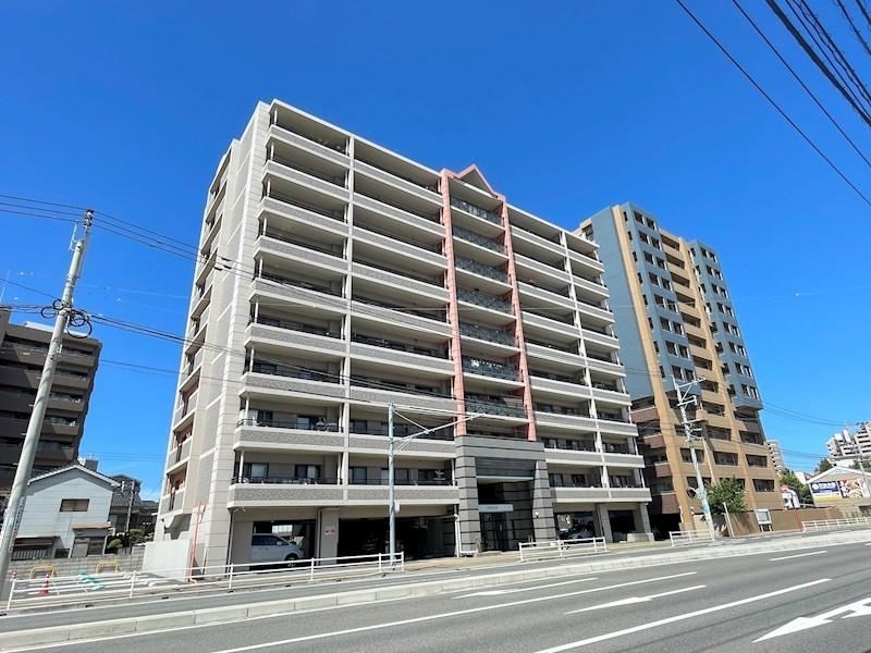 3LDK apartment in Yahatanishi Ward, Kitakyushu, Fukuoka - Photo 1