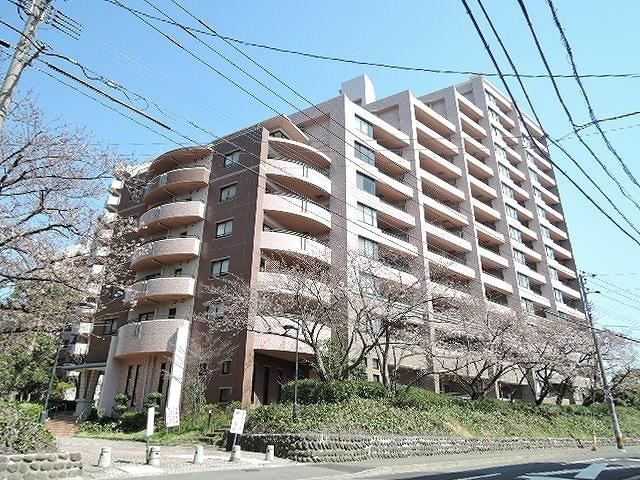 3LDK apartment in Yahatanishi Ward, Kitakyushu, Fukuoka - Photo 1