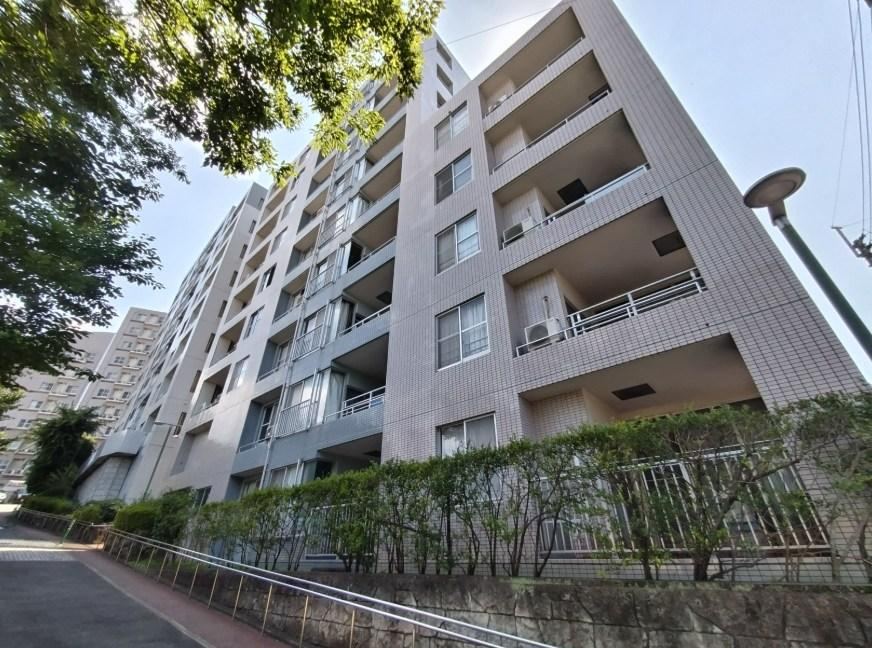 3LDK apartment in Yahatanishi Ward, Kitakyushu, Fukuoka - Photo 1