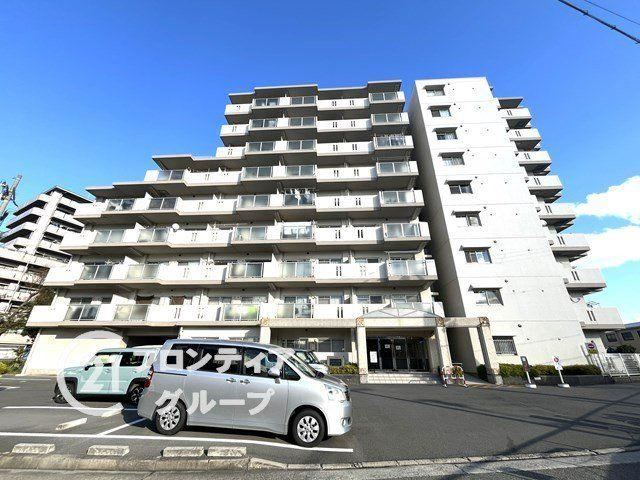 2LDK apartment in Amagasaki, Hyogo - Photo 1