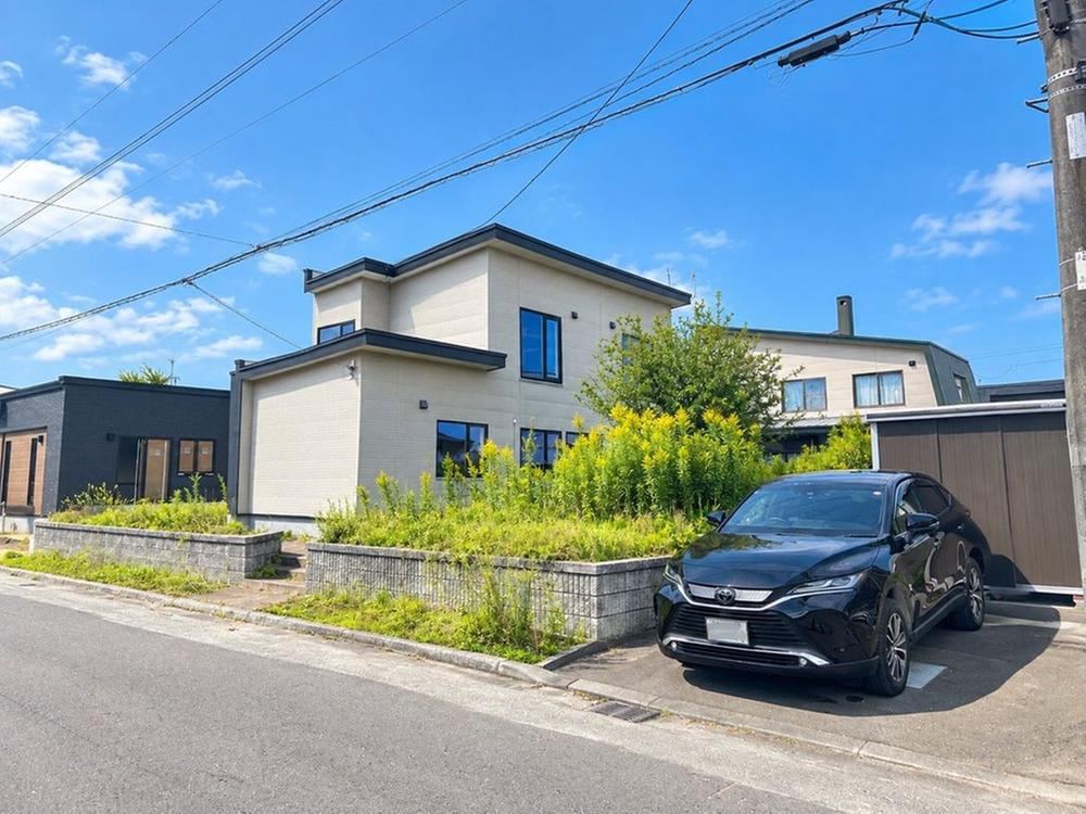 5LDK house in Ishikari, Hokkaido - Photo 1