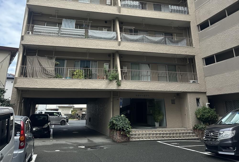 2LDK apartment in Asaminami Ward, Hiroshima - Photo 1