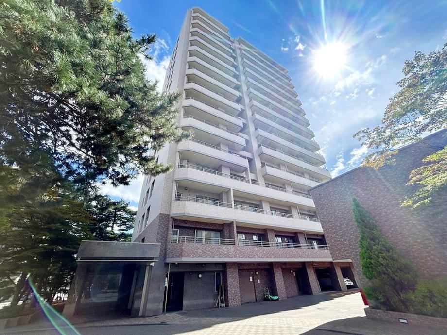 3LDK apartment in Chuo Ward, Sapporo, Hokkaido - Photo 1