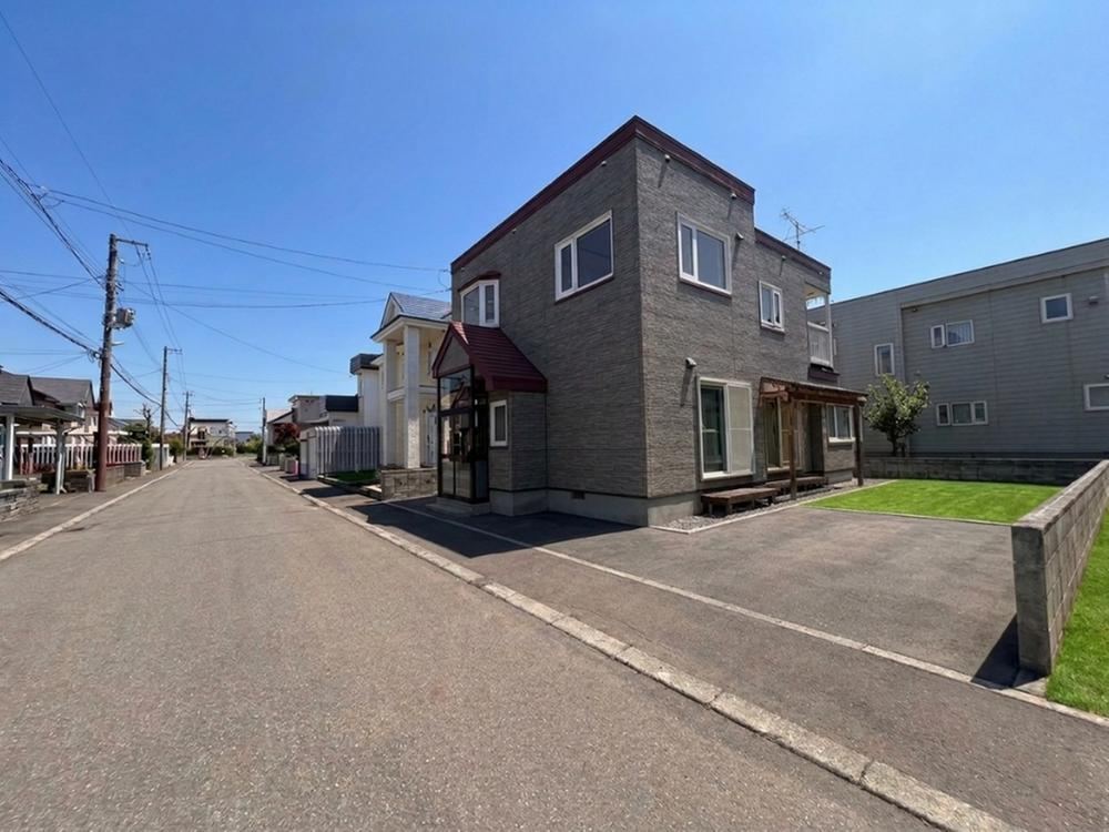 5LDK house in Teine Ward, Sapporo, Hokkaido - Photo 1