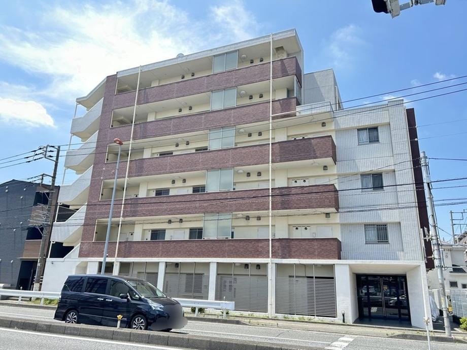 2LDK apartment in Ageo, Saitama - Photo 1
