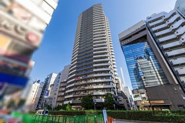 2LDK apartment in Toshima Ward, Tokyo - Photo 1
