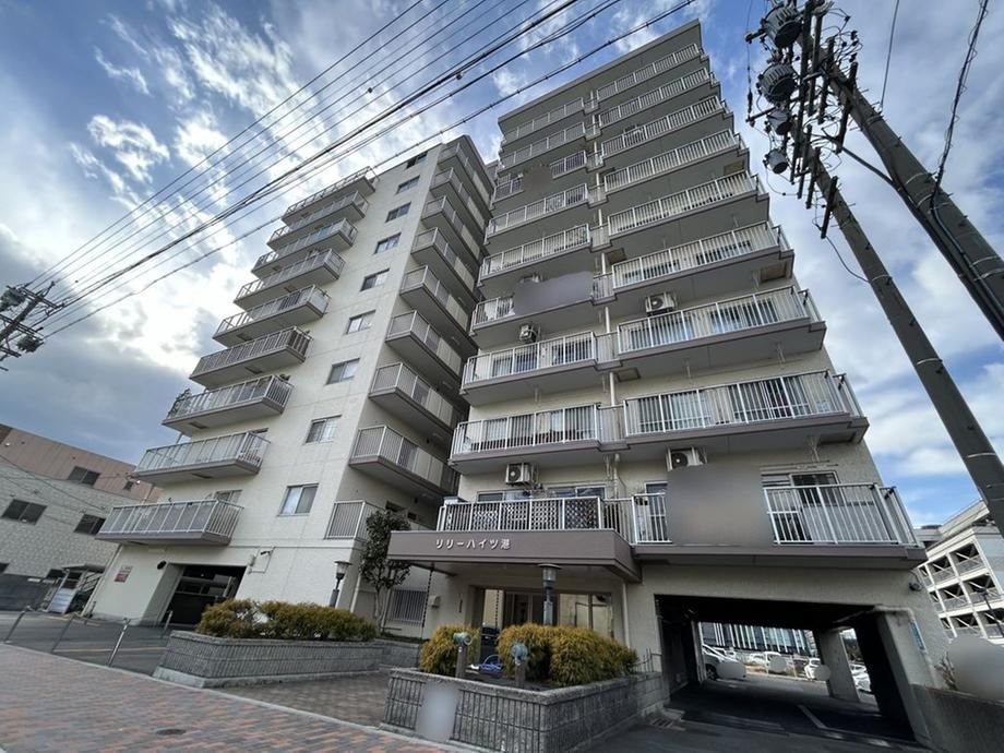 2LDK+S apartment in Minato Ward, Nagoya, Aichi - Photo 1